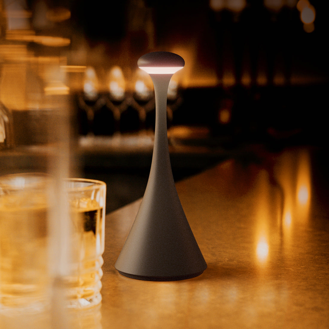 LED Akku-Tischleuchte – LUNARIA