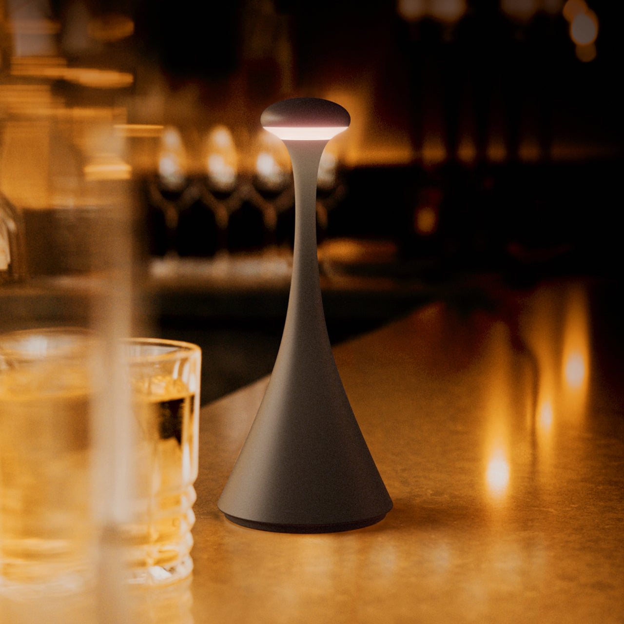 LED Akku-Tischleuchte – LUNARIA