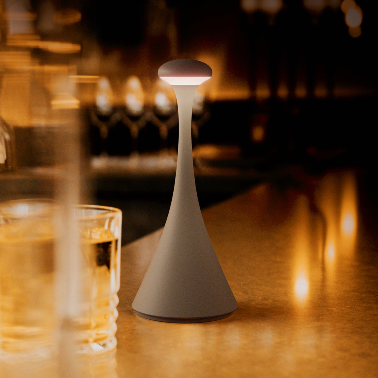 LED Akku-Tischleuchte – LUNARIA