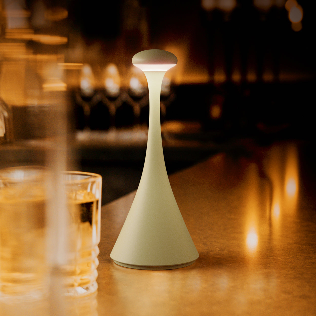 LED Akku-Tischleuchte – LUNARIA