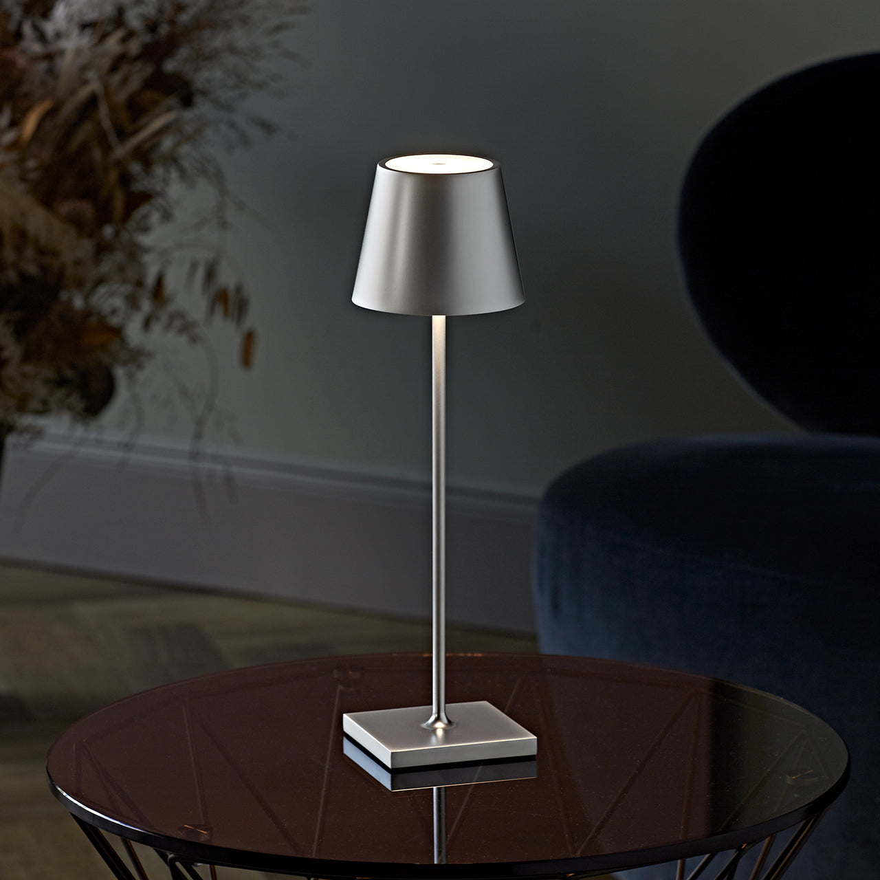 LED Akku-Tischleuchte – LUMINA EDGE