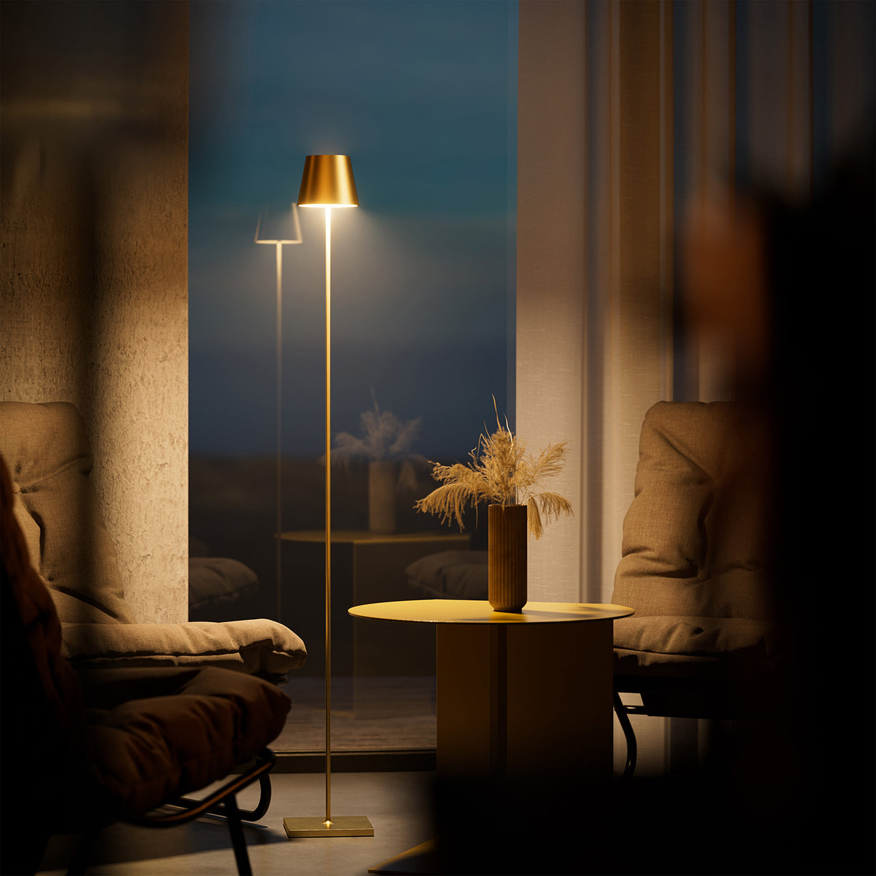 LED Akku-Stehleuchte – LUMINA